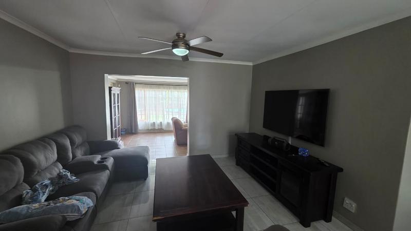 4 Bedroom Property for Sale in Doornpoort Gauteng