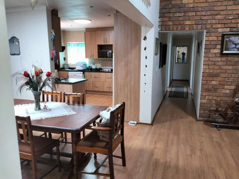 3 Bedroom Property for Sale in Dorandia Gauteng