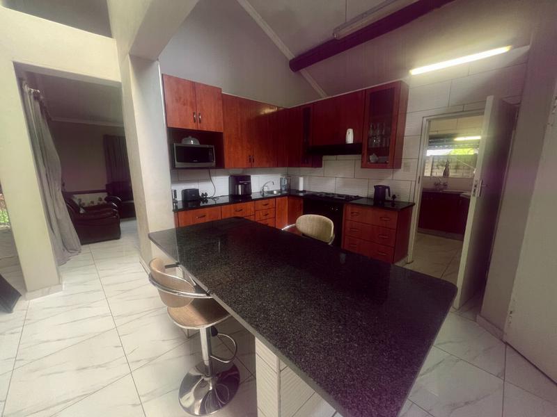 5 Bedroom Property for Sale in Dorandia Gauteng