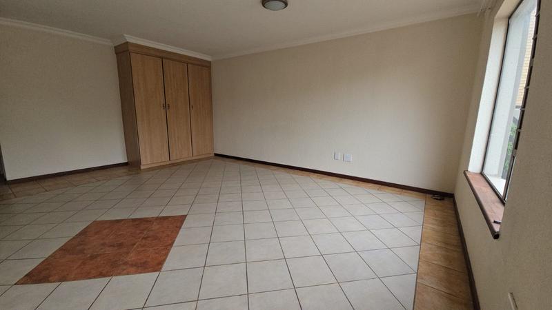 1 Bedroom Property for Sale in Hatfield Gauteng