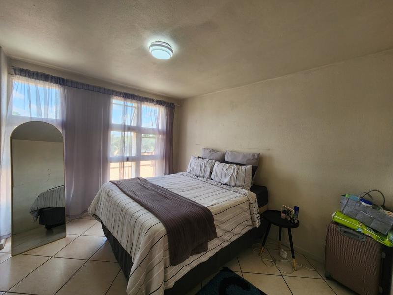 2 Bedroom Property for Sale in Pretoria North Gauteng