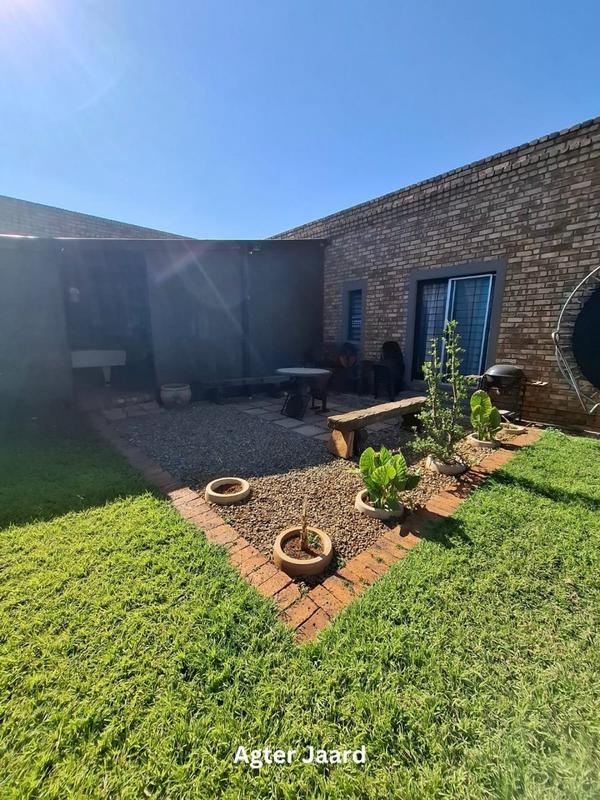 5 Bedroom Property for Sale in Pretoria North Gauteng
