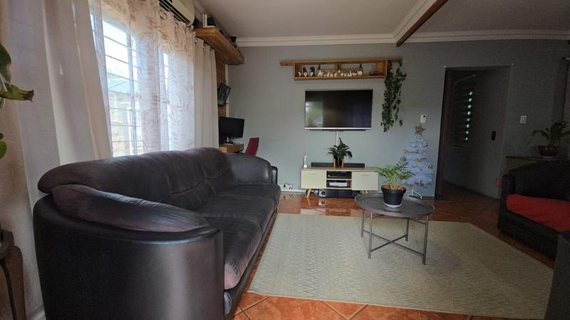 5 Bedroom Property for Sale in Pretoria North Gauteng