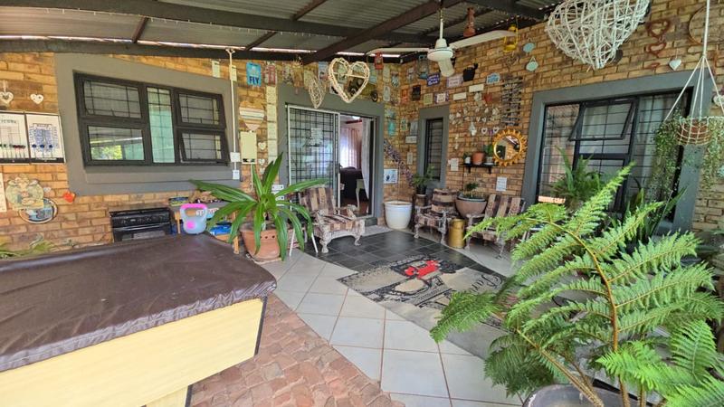 5 Bedroom Property for Sale in Pretoria North Gauteng