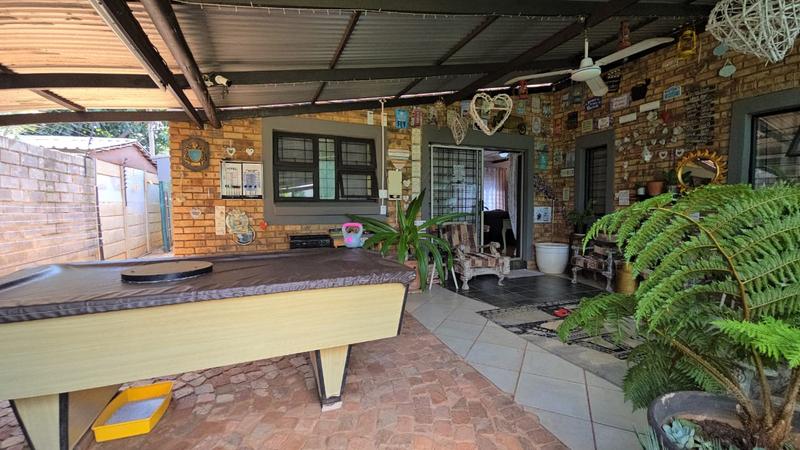 5 Bedroom Property for Sale in Pretoria North Gauteng