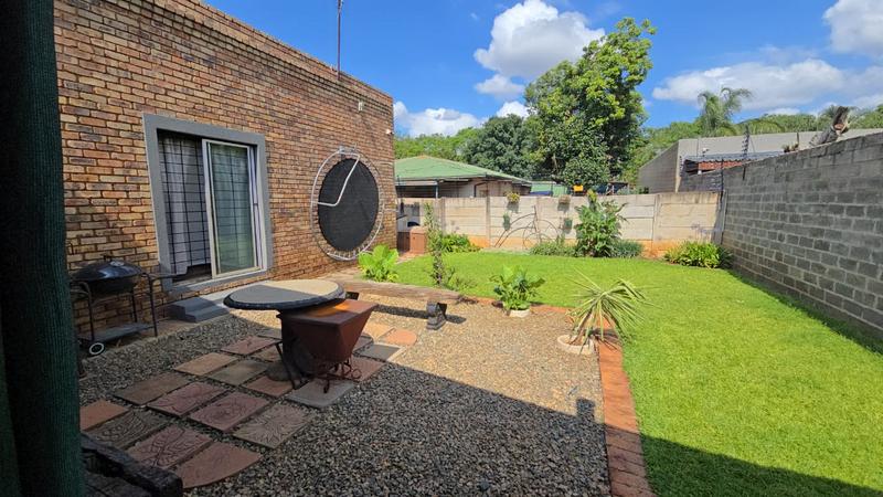 5 Bedroom Property for Sale in Pretoria North Gauteng