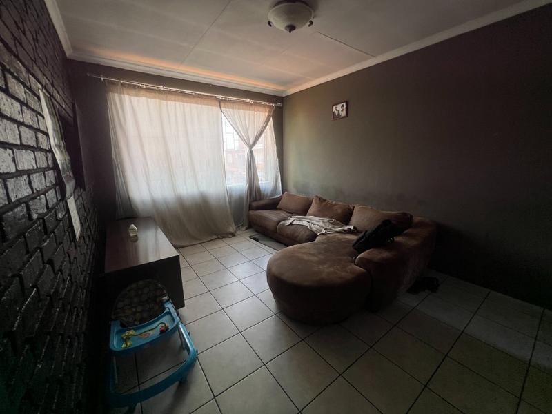 1 Bedroom Property for Sale in Pretoria West Gauteng
