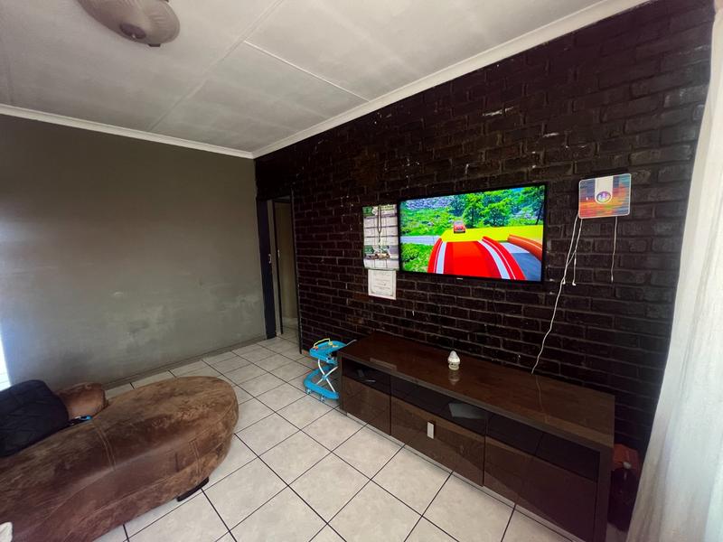 1 Bedroom Property for Sale in Pretoria West Gauteng