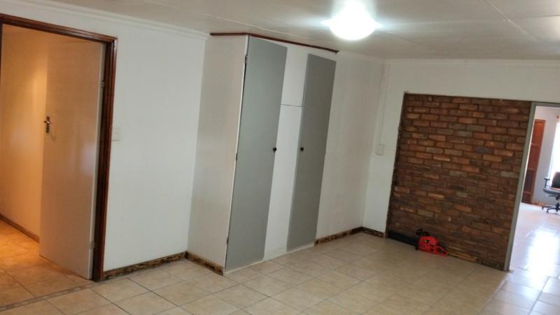 5 Bedroom Property for Sale in Suiderberg Gauteng