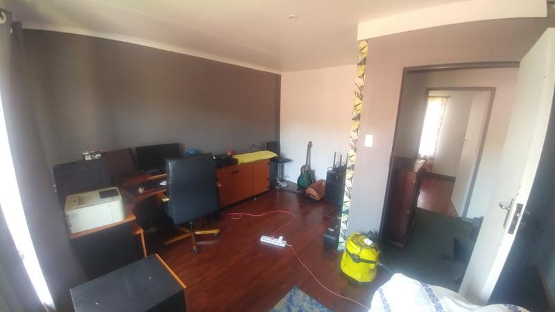 5 Bedroom Property for Sale in Suiderberg Gauteng