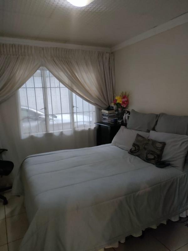 6 Bedroom Property for Sale in Ennerdale Gauteng