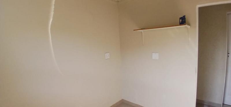 To Let 4 Bedroom Property for Rent in Protea Glen Gauteng