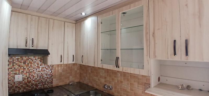 To Let 4 Bedroom Property for Rent in Protea Glen Gauteng