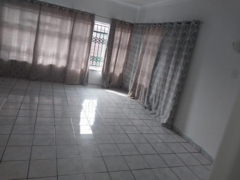 To Let 4 Bedroom Property for Rent in Booysens Gauteng