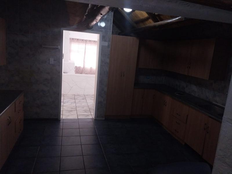 To Let 4 Bedroom Property for Rent in Booysens Gauteng