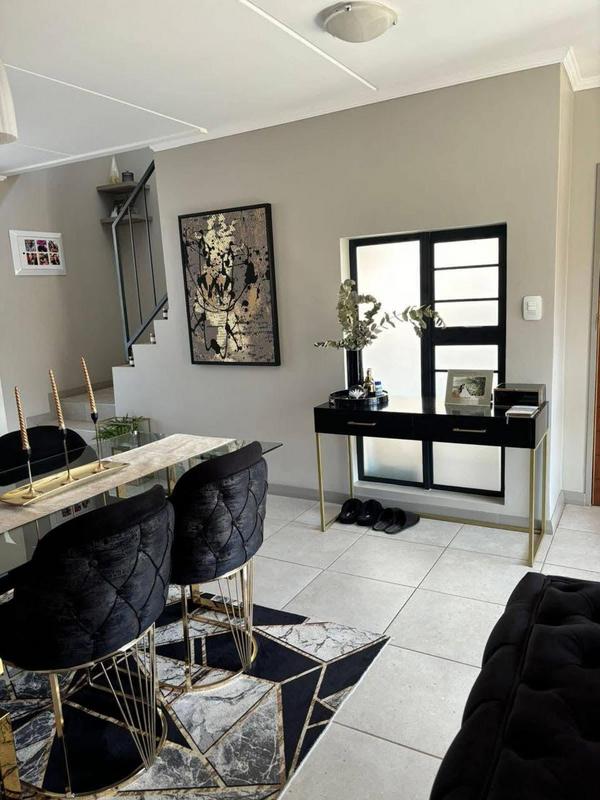 To Let 3 Bedroom Property for Rent in Amberfield Gauteng