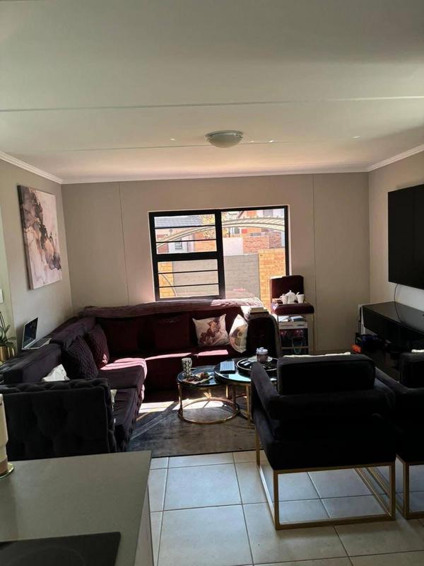 To Let 3 Bedroom Property for Rent in Amberfield Gauteng