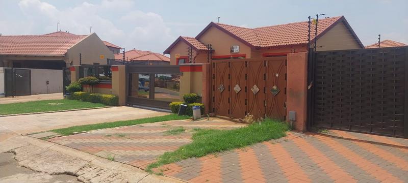 2 Bedroom Property for Sale in Dawn Park Gauteng