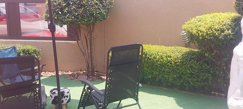 2 Bedroom Property for Sale in Dawn Park Gauteng