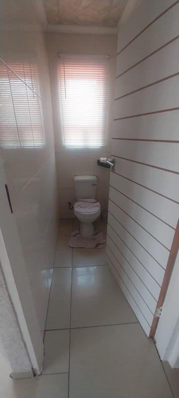 2 Bedroom Property for Sale in Dawn Park Gauteng