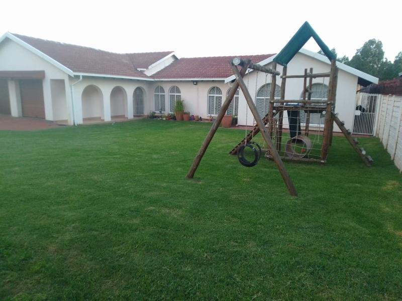 3 Bedroom Property for Sale in Bakerton Gauteng