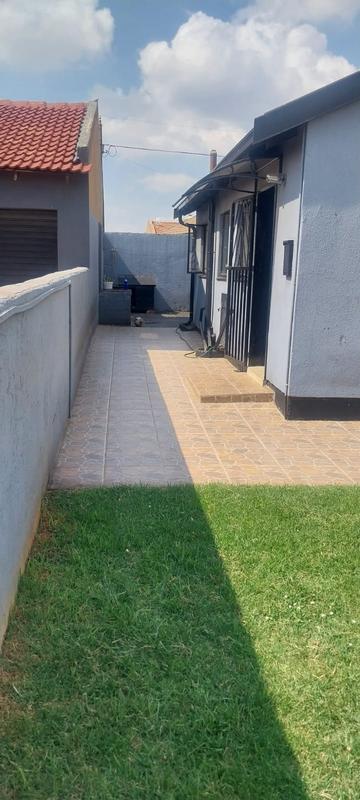 2 Bedroom Property for Sale in Vosloorus Gauteng