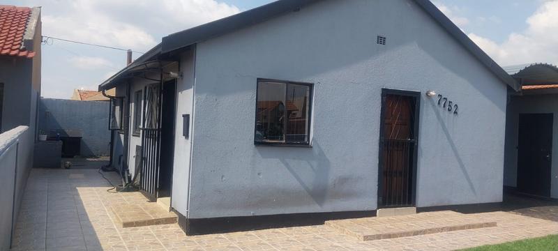 2 Bedroom Property for Sale in Vosloorus Gauteng
