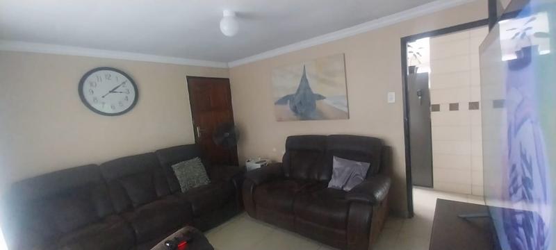 2 Bedroom Property for Sale in Vosloorus Gauteng