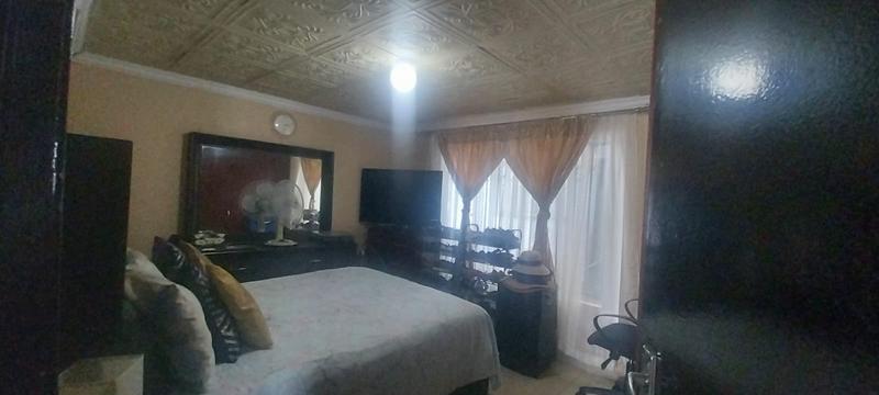 2 Bedroom Property for Sale in Vosloorus Gauteng