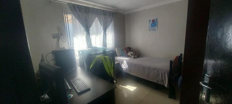 2 Bedroom Property for Sale in Vosloorus Gauteng
