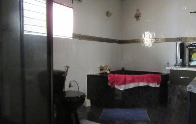 4 Bedroom Property for Sale in Lenasia South Gauteng