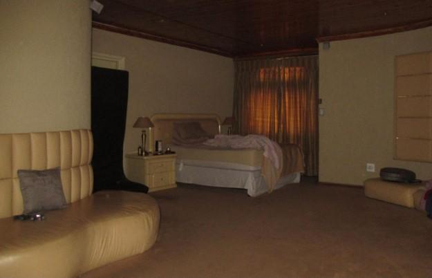 4 Bedroom Property for Sale in Lenasia South Gauteng