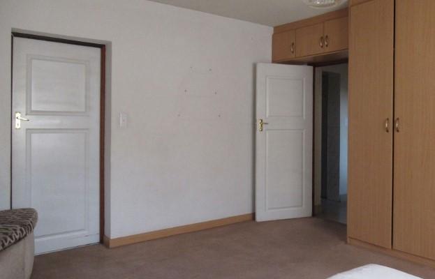 4 Bedroom Property for Sale in Lenasia South Gauteng