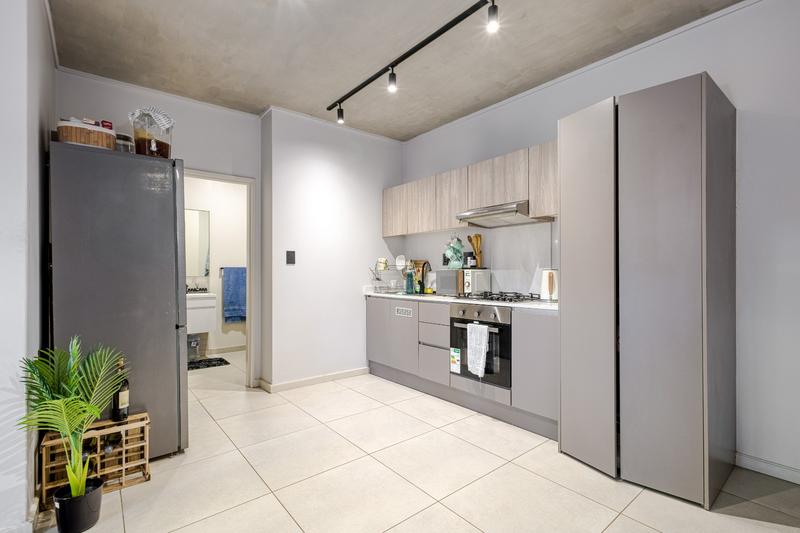 2 Bedroom Property for Sale in Waverley Gauteng