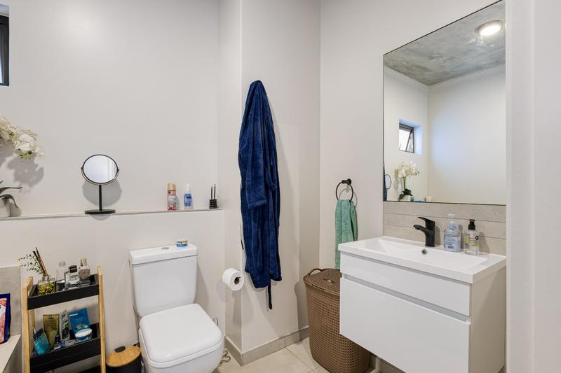 2 Bedroom Property for Sale in Waverley Gauteng