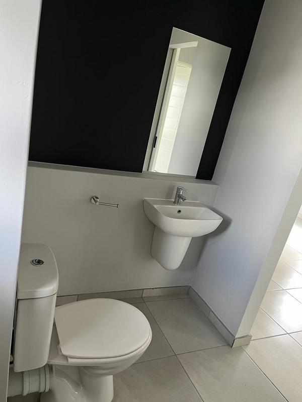 2 Bedroom Property for Sale in Fleurhof Gauteng