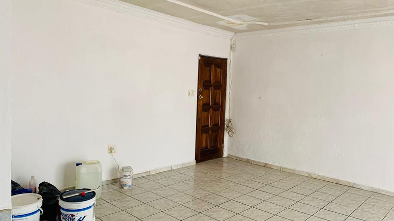 3 Bedroom Property for Sale in Protea North Gauteng