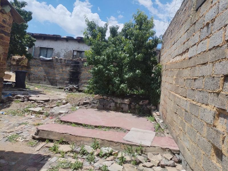 2 Bedroom Property for Sale in Meadowlands Gauteng