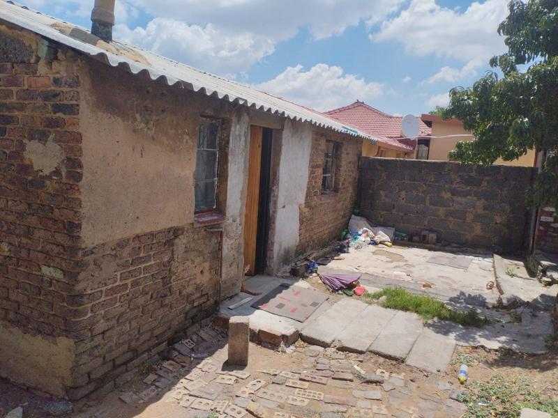 2 Bedroom Property for Sale in Meadowlands Gauteng