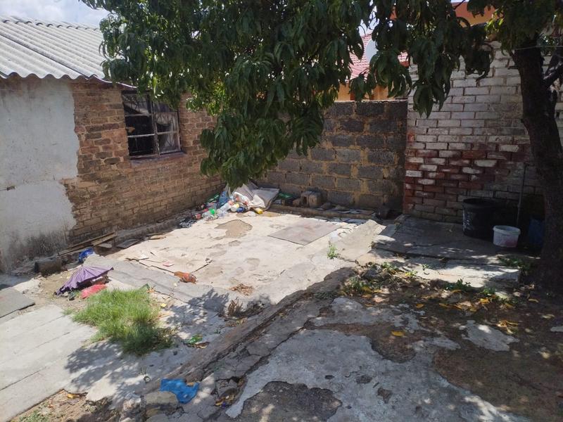 2 Bedroom Property for Sale in Meadowlands Gauteng