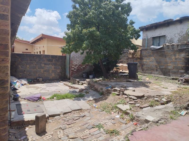 2 Bedroom Property for Sale in Meadowlands Gauteng