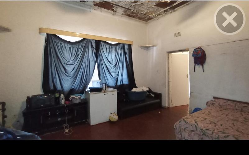 6 Bedroom Property for Sale in Rosettenville Gauteng