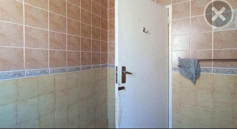 6 Bedroom Property for Sale in Rosettenville Gauteng