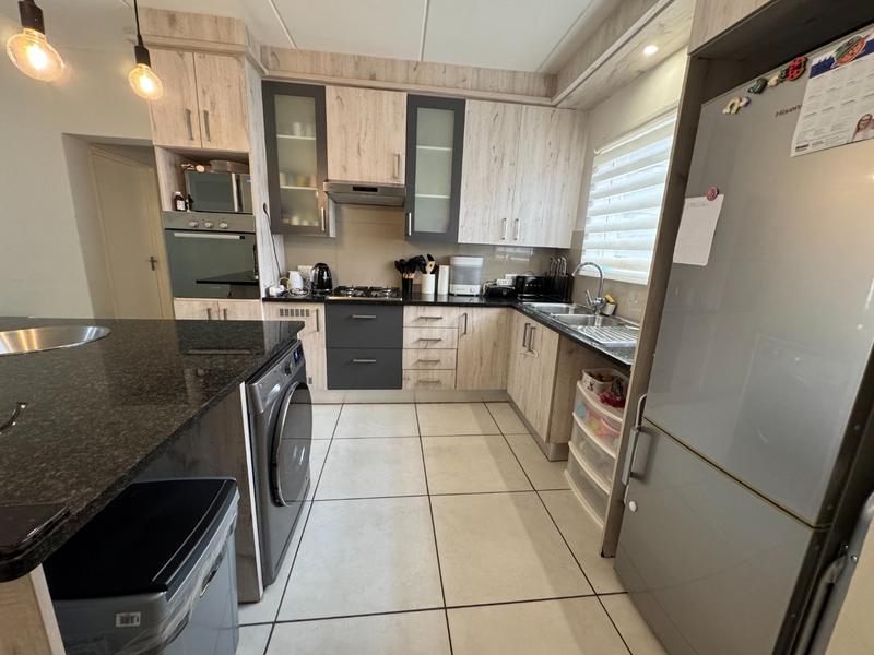 To Let 3 Bedroom Property for Rent in North Riding Gauteng