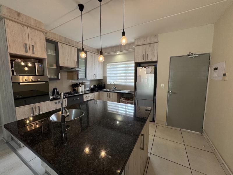 To Let 3 Bedroom Property for Rent in North Riding Gauteng