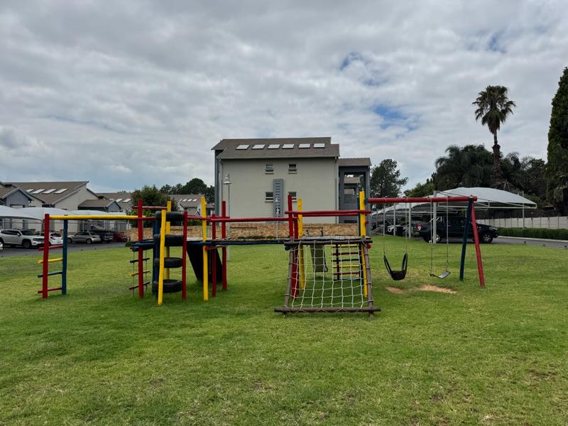 To Let 3 Bedroom Property for Rent in North Riding Gauteng