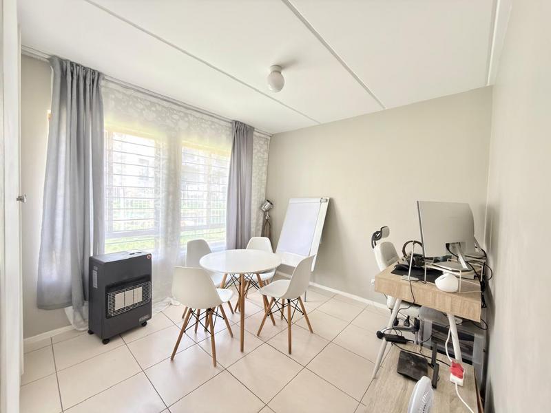 2 Bedroom Property for Sale in Fourways Gauteng