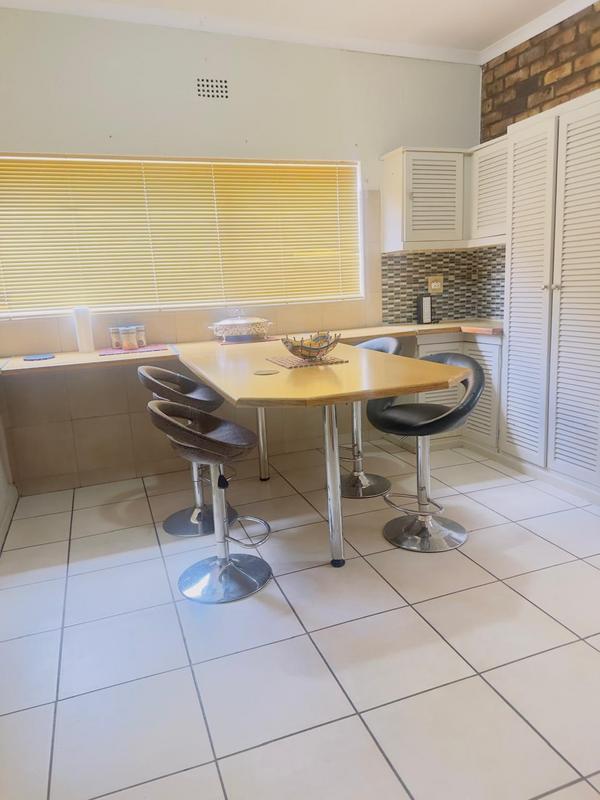 4 Bedroom Property for Sale in Wilro Park Gauteng