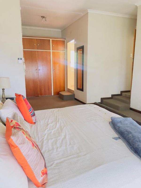 4 Bedroom Property for Sale in Wilro Park Gauteng