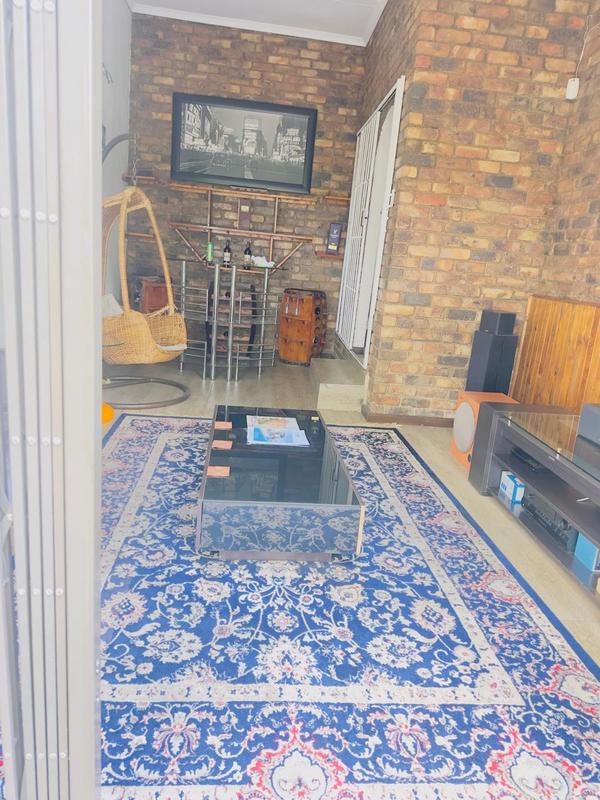 4 Bedroom Property for Sale in Wilro Park Gauteng